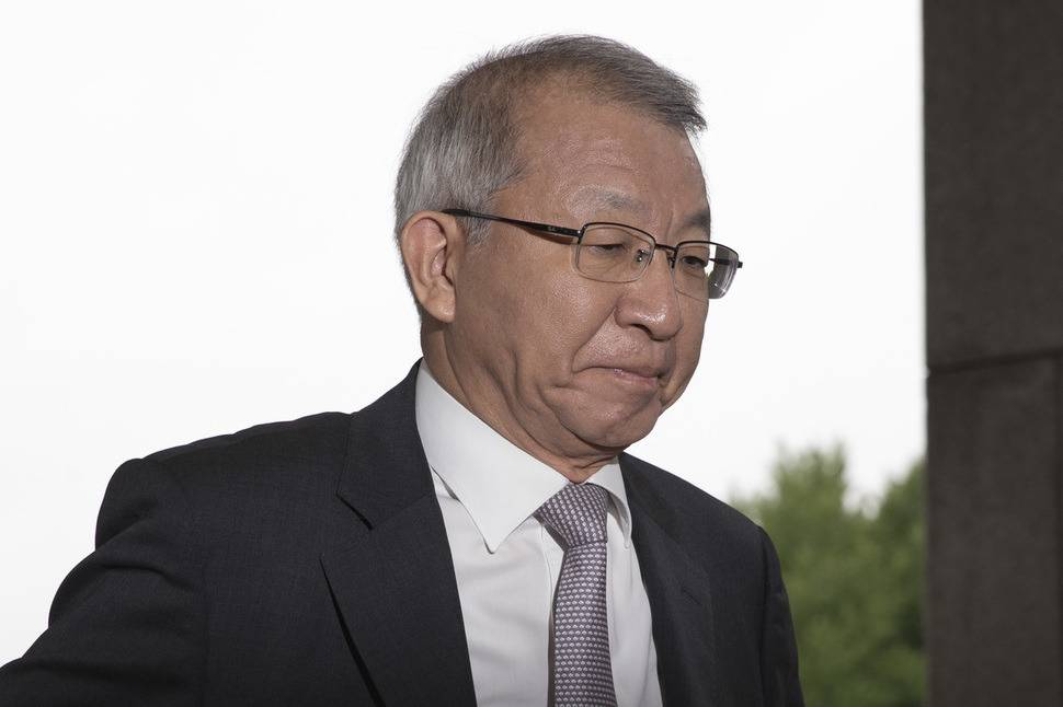 날이 갈 수록 점점 큰 똥덩어리가 캐치는 사건 | 인스티즈