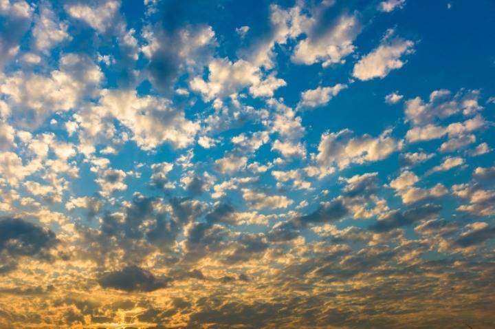 진짜 초현실적인데 너무 가까이 매일보고 있어서 그 장엄함과 무서움을 못느끼는거 | 인스티즈