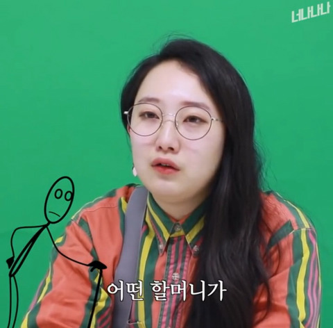 담배 피우는 여자들 | 인스티즈