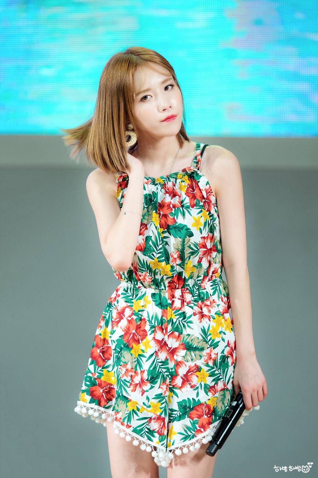 [러블리즈] 뒷덜미가 저리는 기분이라서 명은이 | 인스티즈