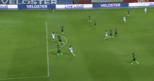 오프사이드라고 손드는 습관 고쳐야 하는 이유.gif | 인스티즈