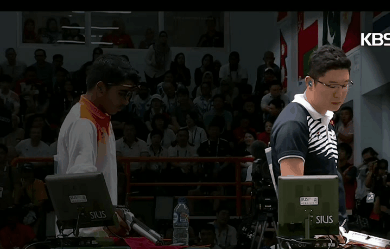 빡쳐서 경기 도중 총을 쏘지 못하는 진종오.gif | 인스티즈