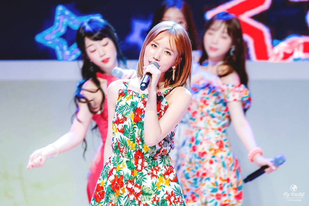 [러블리즈] 뒷덜미가 저리는 기분이라서 명은이 | 인스티즈