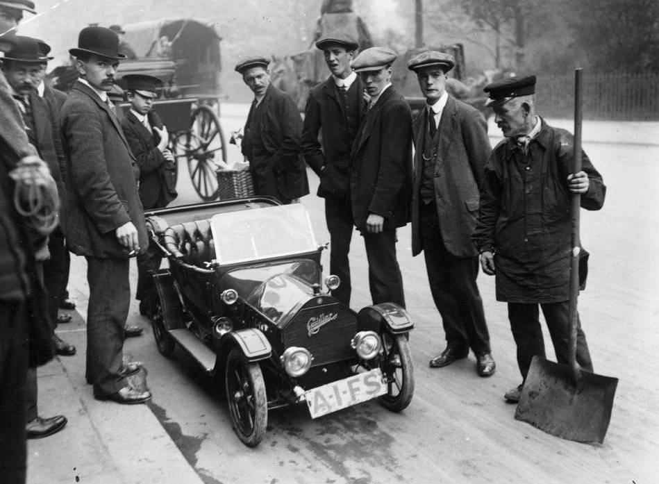 1913년 캐딜락이 영국 왕실에 선물한 미니카 | 인스티즈