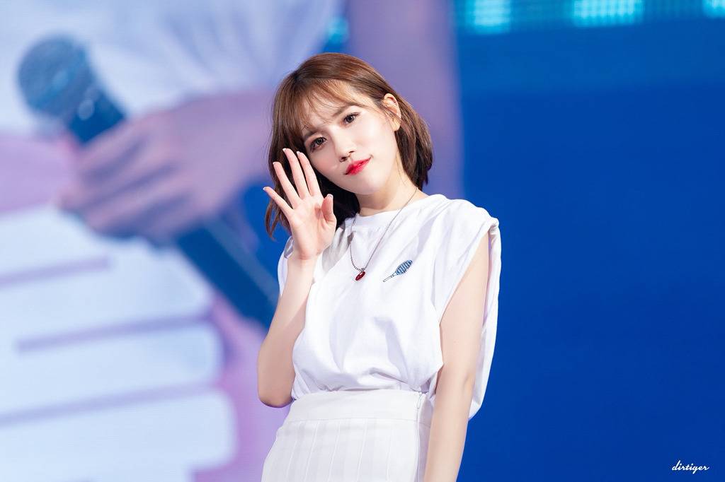 [러블리즈] 뒷덜미가 저리는 기분이라서 명은이 | 인스티즈