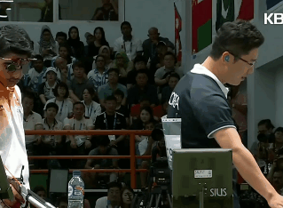 빡쳐서 경기 도중 총을 쏘지 못하는 진종오.gif | 인스티즈