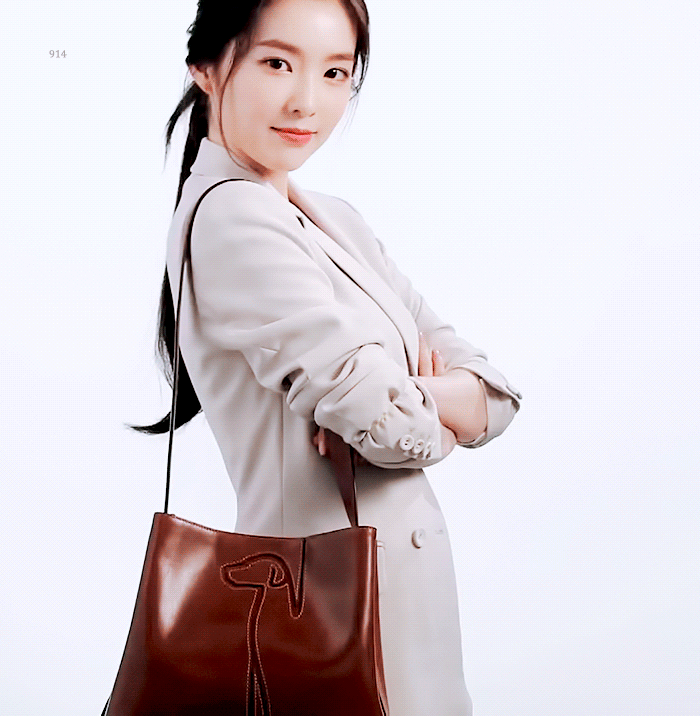 헤지스 모델 아이린.gif | 인스티즈