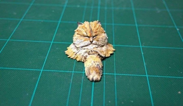 냥이를 보고 만든 피규어 | 인스티즈