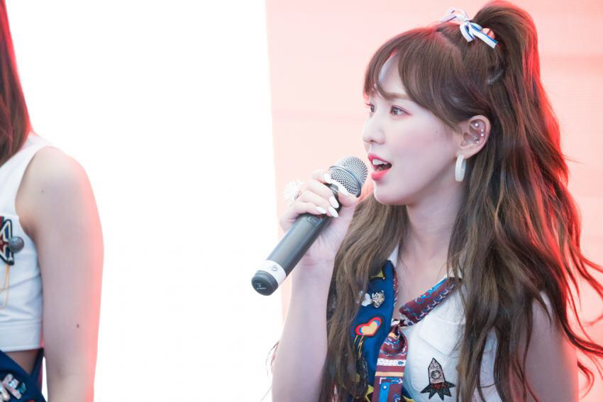 [레드벨벳] 금요일 아침이라서 웬디 | 인스티즈