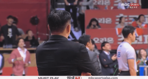 다 이긴거 막판에 허접수비로 동점되자 식빵 굽는 추일승 감독ㅋㅋㅋㅋㅋ | 인스티즈