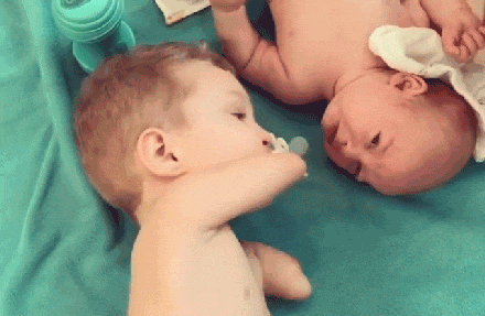 팔 없는 형 | 인스티즈