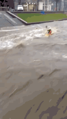 이거 한국인이 똑같이하면 욕 먹는다 vs 안 먹는다 | 인스티즈