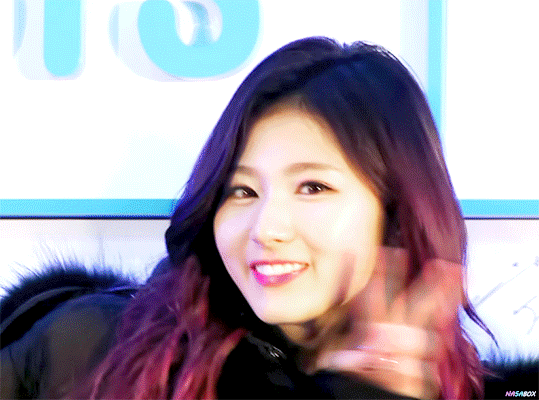 사람이 되고픈 다람쥐 사나 | 인스티즈