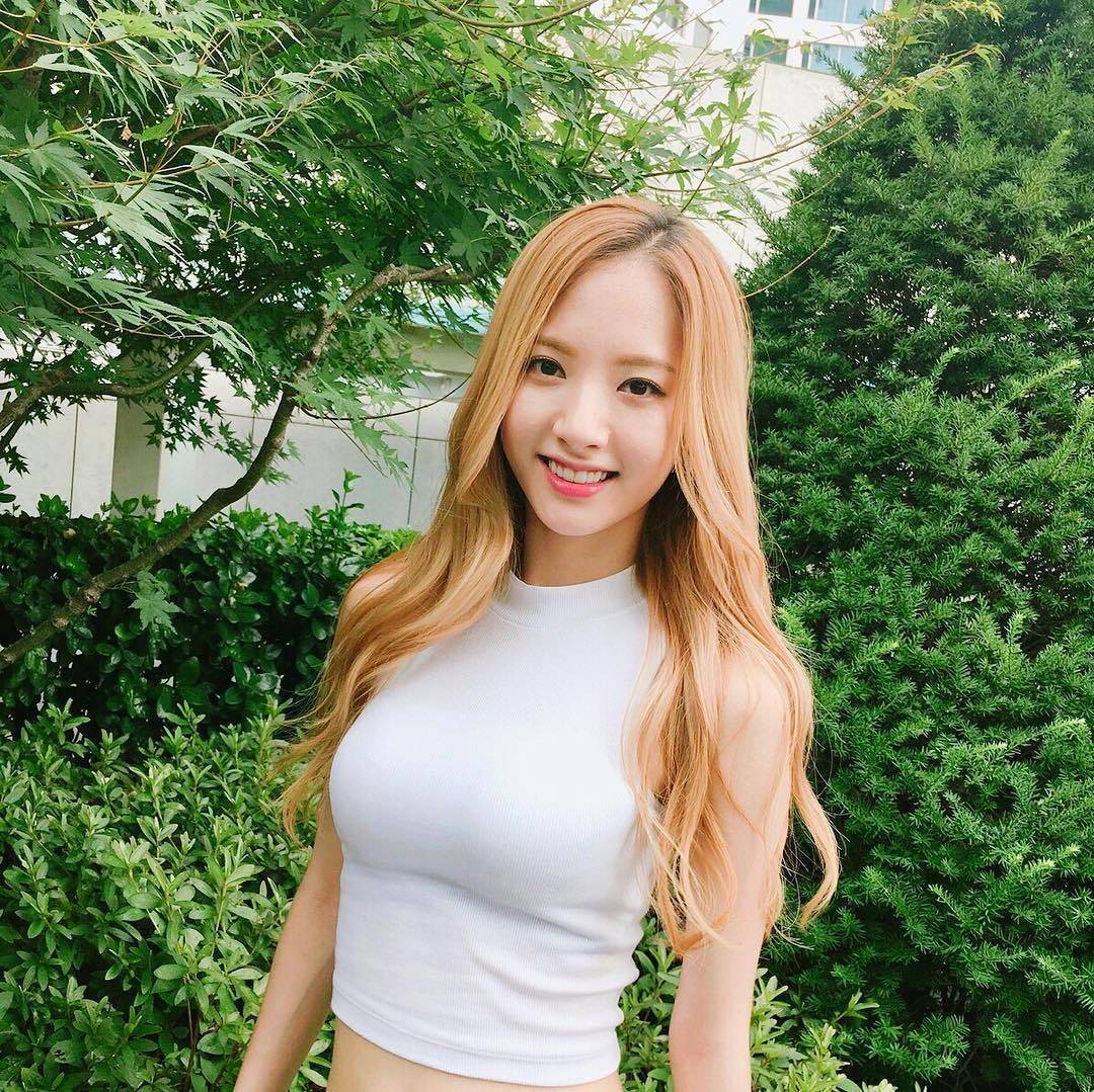 우주소녀 보나 금발머리 시절.gif | 인스티즈