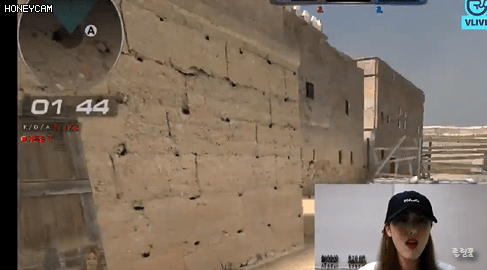 서든하는 여자친구 신비,은하.gif | 인스티즈