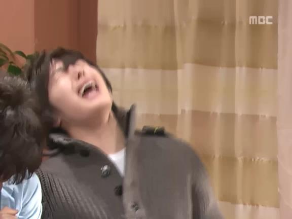 [거침없이하이킥] 멍청해서 지 돈도 못찾는 윤호 ㅋㅋㅋㅋㅋㅋㅋ.jpg | 인스티즈