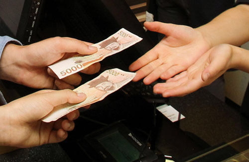 둘 중 더 짜증나는 친구는? | 인스티즈