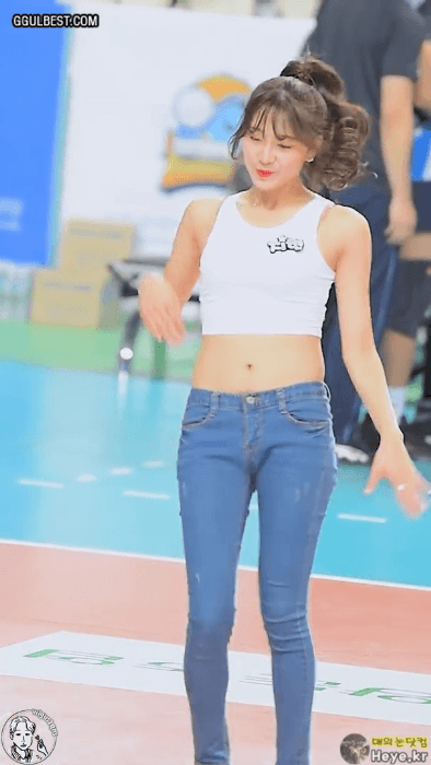 탱크탑입은 치어리더 안지현.gif | 인스티즈