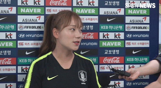 이민아에 가려진 귀요미 선수.jpg | 인스티즈