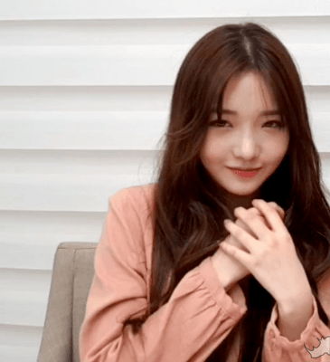 앞머리 망해서 불만인 노지선.gif | 인스티즈