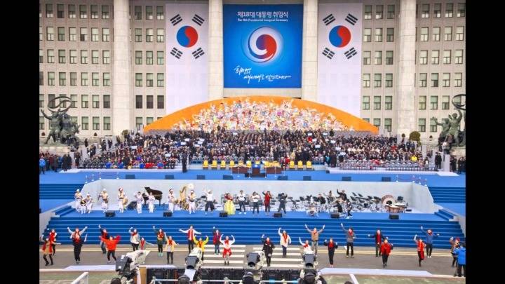 문재인 대통령 취임식 한다 vs 안한다 | 인스티즈