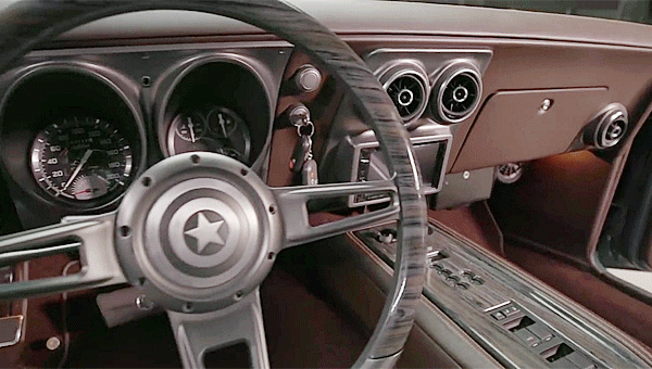 로다주가 크리스에반스에게 선물하려고 디자인한차.gif | 인스티즈