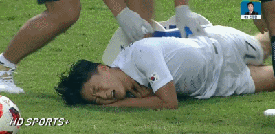 어따뿌려 목이라고 목!!!!! 식빵.gif | 인스티즈