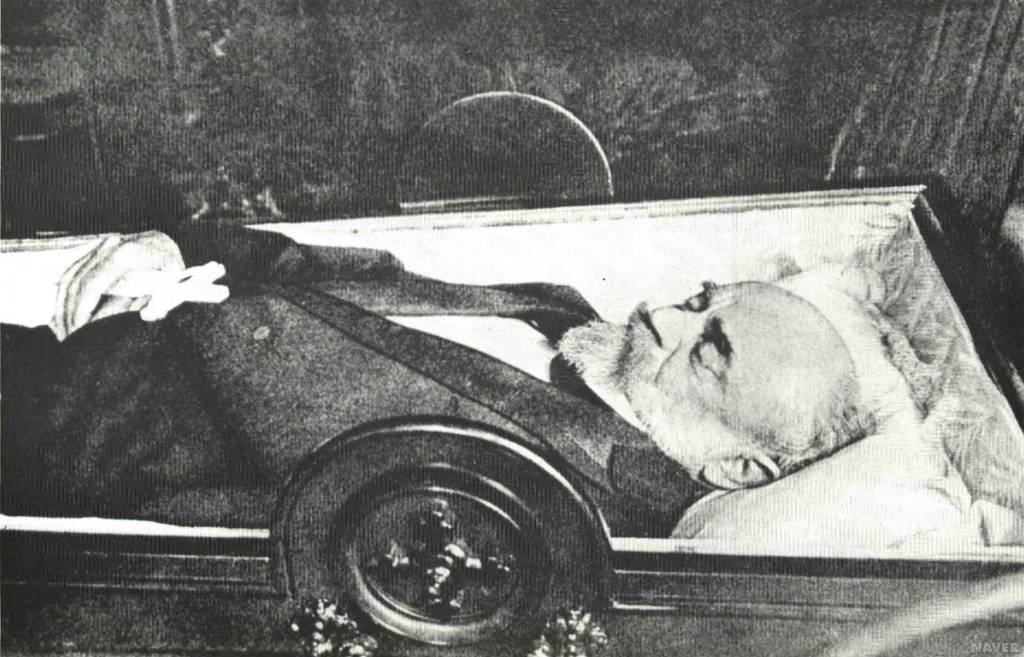 죽음이 있는 삶 살기 vs 평생 죽지도 않고 늙지도 않는 삶 살기.jpg | 인스티즈