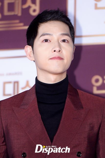 오늘자 KBS 연기대상 레드카펫 송중기 | 인스티즈