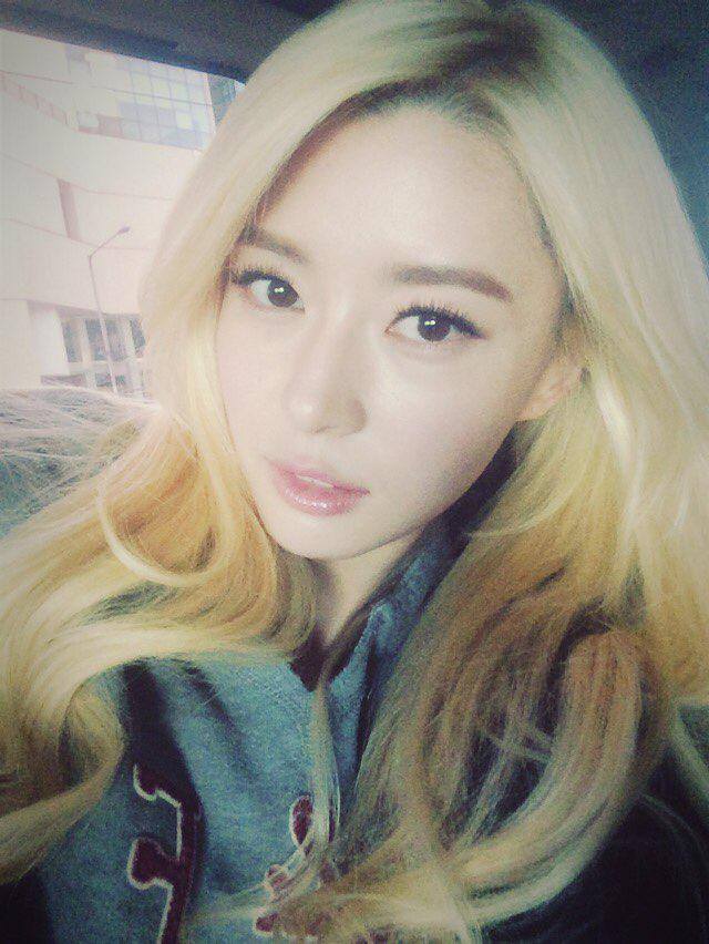 우리과 여신이자 학교 여신인데 졸업할때까지 나눈 대화가 안녕이 전부일것 같이 생김 | 인스티즈