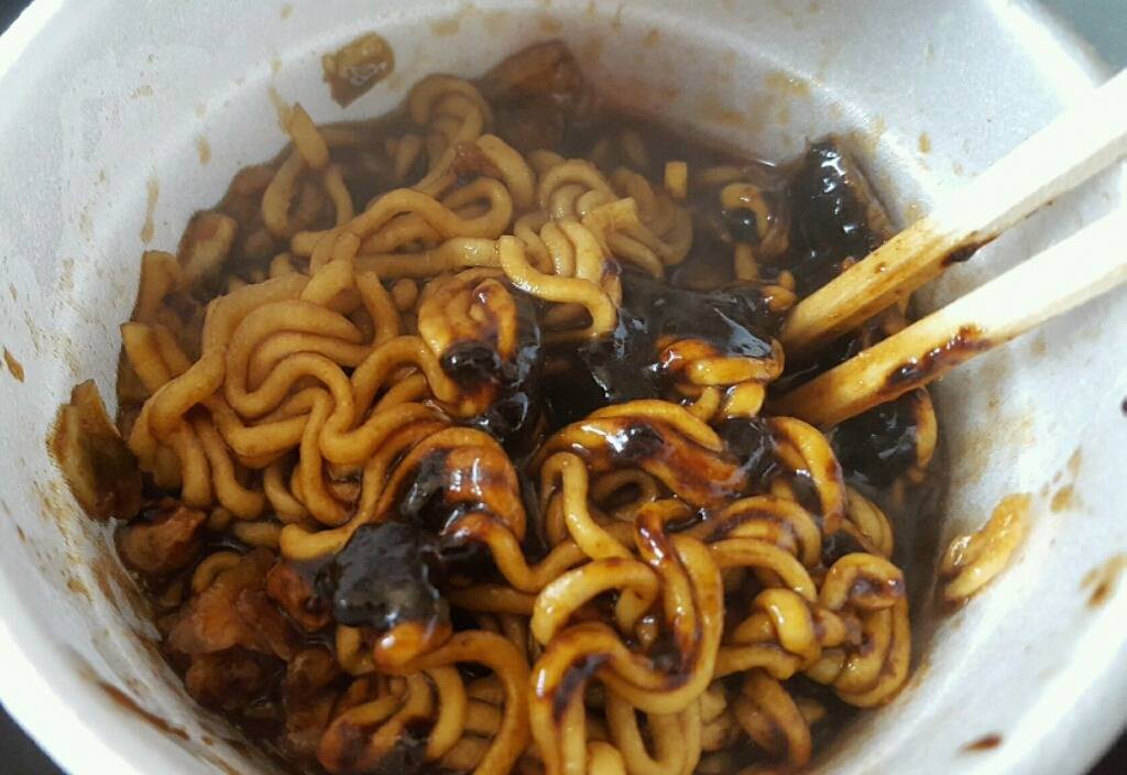 짜장라면계의 숨은 강자 | 인스티즈