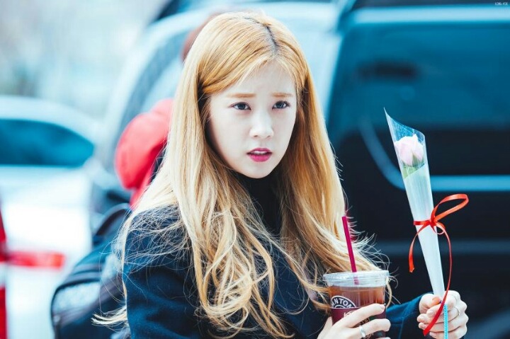 방송끝나고 슬금슬금 와서 인사하고가는 초롱 | 인스티즈