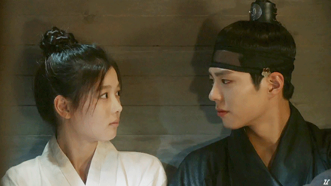 김유정,박보검 눈빛키스 | 인스티즈