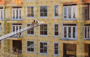 화재속에서 탈출하는 남자 | 인스티즈