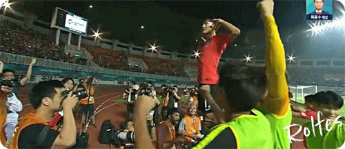 ???: 누구와는 다르게 잘 올라가네요 ㅌㅋㅋ | 인스티즈