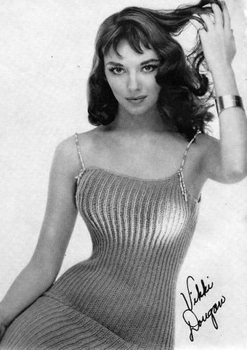 60년 전 등파인 드레스를 입고나갔을 때 사람들의 반응.jpg | 인스티즈