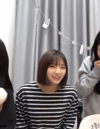 닉값하기 위해 프로미스나인 이새롬 | 인스티즈