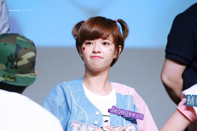 트와이스 카리스마 담당 정연.jpg | 인스티즈