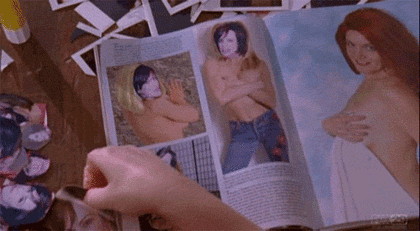 성인잡지보는 아들때문에 노력하는 엄마.gif | 인스티즈