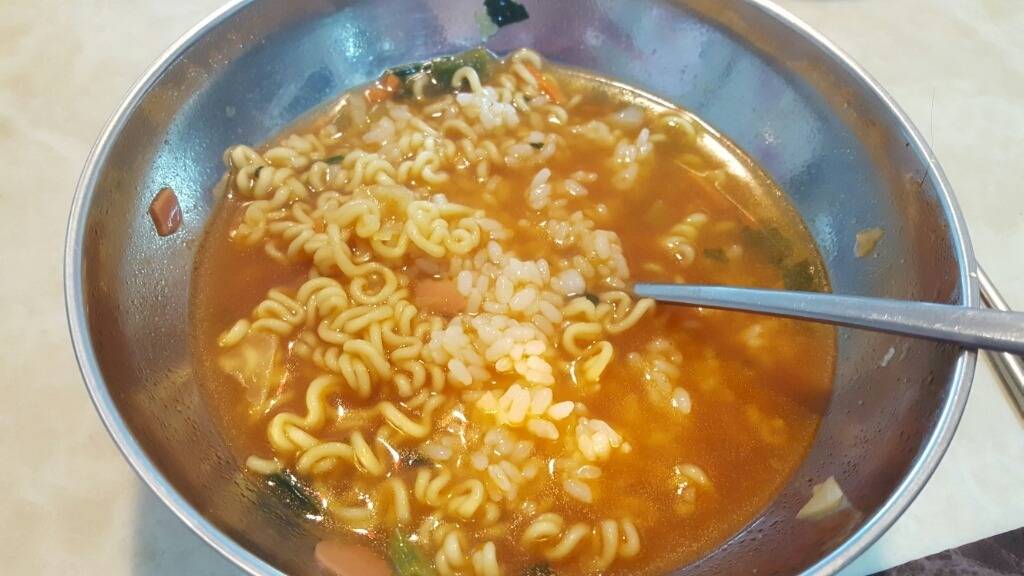 다시 돌아온 햄 라면 | 인스티즈