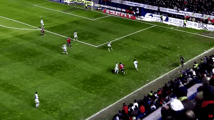 안드레스 이니에스타 드리블 스킬.gif | 인스티즈