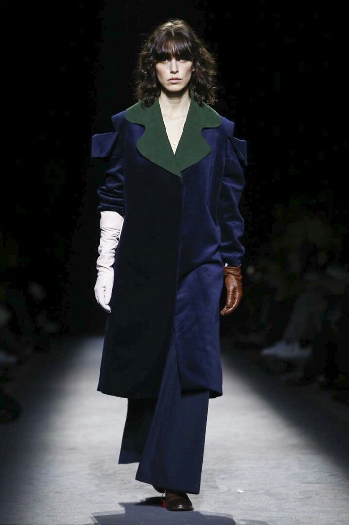 Jacquemus 쟈크뮈스 2016 FallWinter RTW Milan | 인스티즈