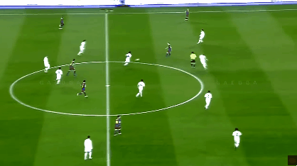 안드레스 이니에스타 드리블 스킬.gif | 인스티즈