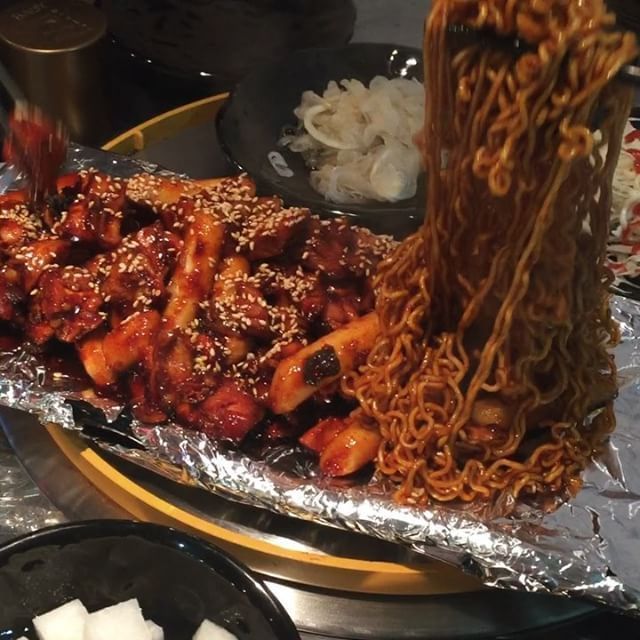 치킨 + 라면 의 조합.jpg | 인스티즈