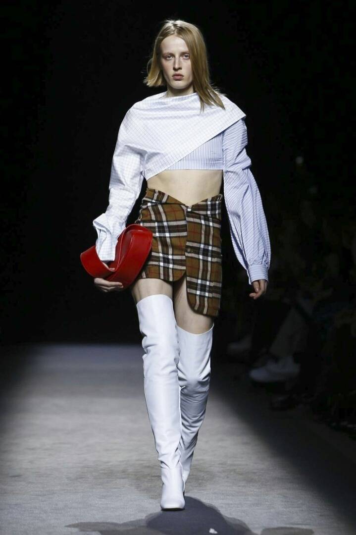 Jacquemus 쟈크뮈스 2016 FallWinter RTW Milan | 인스티즈