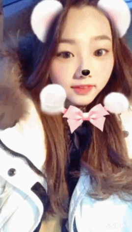 특기가 윙크라던 강미나.gif | 인스티즈