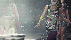 내가 생각하기엔 난 못 생겻어. 그리고 아무도 날 사랑하길 원하지 않아 | 인스티즈