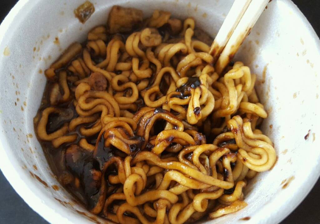 짜장라면계의 숨은 강자 | 인스티즈