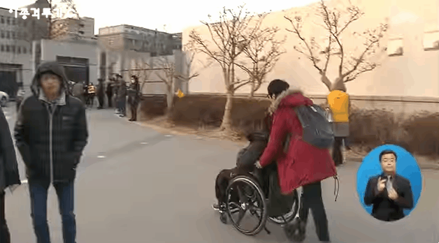 장애인의 버스 탑승 [미국Vs한국] | 인스티즈