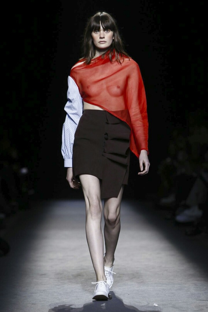 Jacquemus 쟈크뮈스 2016 FallWinter RTW Milan | 인스티즈